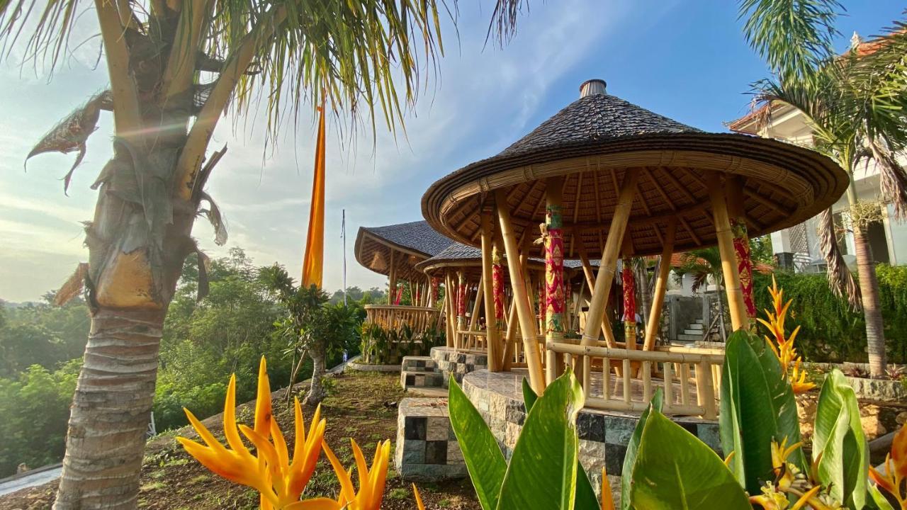 The Kama Hotel Batununggul Buitenkant foto